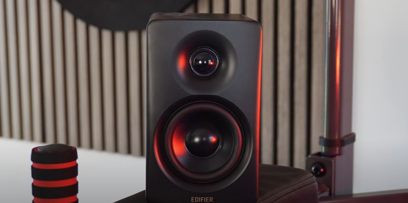 Edifier M60
